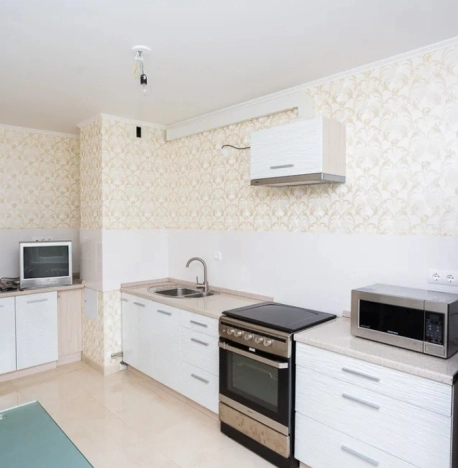 Купить трехкомнатную квартиру на улице Советская в Калининградской области. Вариант № 3541, 2, площадь -  квм, цена 12500000 рублей