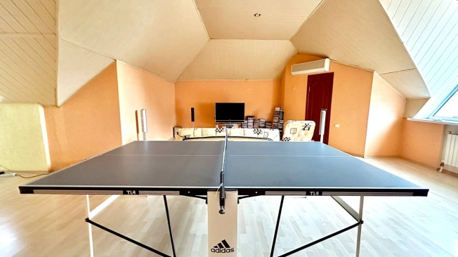 Купить дом на улице Гаражная в Краснодаре. Вариант № 35322, 33, площадь -  квм, цена 60000000 рублей