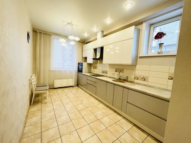 Купить квартиру в Улан-Удэ. Вариант № 10702524, 9, площадь - квм, цена 10600000 рублей