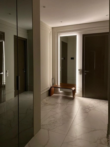 Купить трехкомнатную квартиру в районе Московский в Санкт-Петербурге. Вариант № 46389, 23, площадь -  квм, цена 65000000 рублей