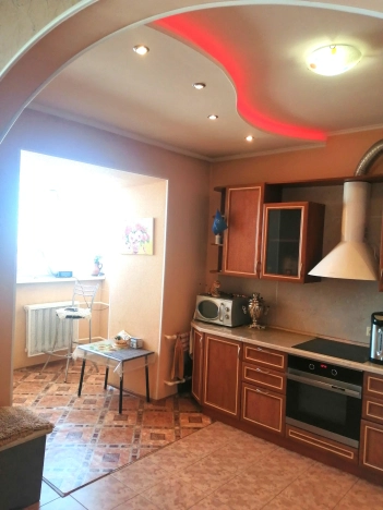 Купить квартиру на улице Токмакова в Чите. Вариант № 41244, 3, площадь -  квм, цена 10470000 рублей