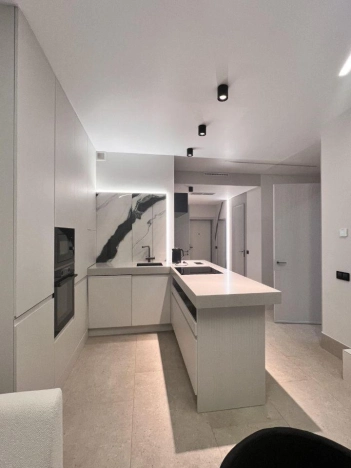 Купить квартиру в Москве. Вариант № 9238134, 19, площадь - квм, цена 50000000 рублей