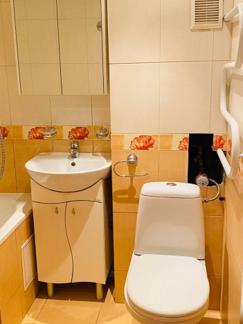 Купить двухкомнатную квартиру в Калининграде. Вариант № 9111498, 7, площадь -  квм, цена 5600000 рублей