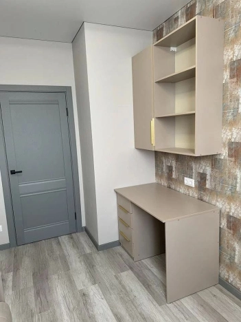 Купить трехкомнатную квартиру в районе Ворошиловский в Ростове-на-Дону. Вариант № 25091, 24, площадь -  квм, цена 12500000 рублей