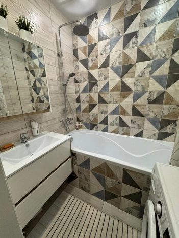 Купить трехкомнатную квартиру в Новосибирске. Вариант № 6948947, 1, площадь -  квм, цена 10500000 рублей