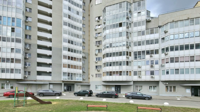 Купить двухкомнатную квартиру в Липецкой области. Вариант № 2496840, 2, площадь - квм, цена 6350000 рублей