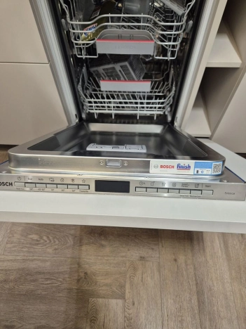 Купить однокомнатную квартиру на улице Молодой Гвардии в Калининграде. Вариант № 629943, 8, площадь -  квм, цена 13850000 рублей