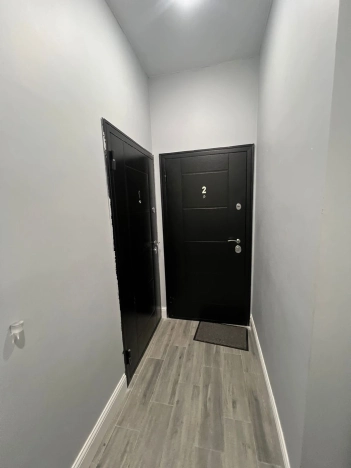 Купить квартиру в Москве. Вариант № 8425498, 34, площадь -  квм, цена 30000000 рублей