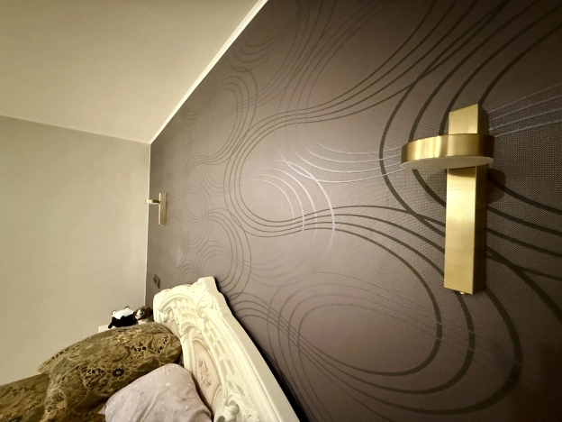 Купить четырехкомнатную квартиру в Волгограде. Вариант № 9012, 38, площадь -  квм, цена 9999999 рублей