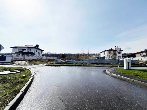 Купить земельный участок на улице 1-й Лиственный проезд в Пензе. Вариант № 19509, 6, площадь -  квм, цена 11500000 рублей