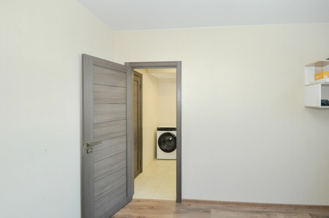 Купить четырехкомнатную квартиру в Новосибирской области. Вариант № 330510, 25, площадь -  квм, цена 14000000 рублей