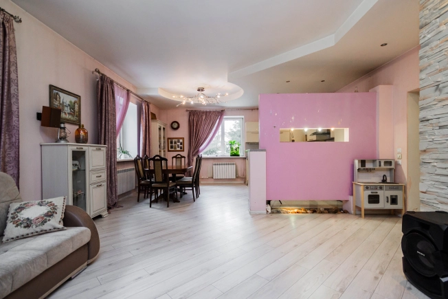 Купить дом на улице Соловьиная в Санкт-Петербурге. Вариант № 31008, 2, площадь - квм, цена 36000000 рублей