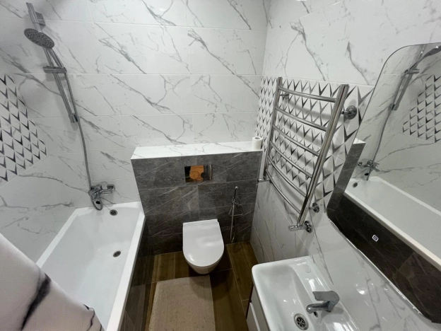 Купить двухкомнатную квартиру в районе Московский в Калининграде. Вариант № 34903, 15, площадь -  квм, цена 9800000 рублей