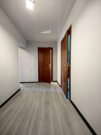 Купить квартиру на улице Академика Петрова в Смоленске. Вариант № 4082763, 11, площадь -  квм, цена 7790000 рублей