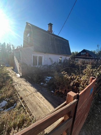 Купить дом на улице Административная в Иркутской области. Вариант № 7996260, 0, площадь -  квм, цена 2490000 рублей