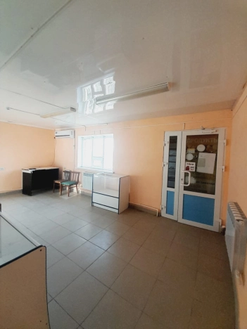 Купить коммерческую недвижимость в Элисте. Вариант № 1062087, 9, площадь -  квм, цена 2300000 рублей