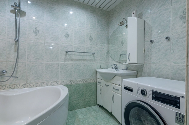 Купить квартиру в Вологодской области. Вариант № 8790858, 7, площадь -  квм, цена 12000000 рублей