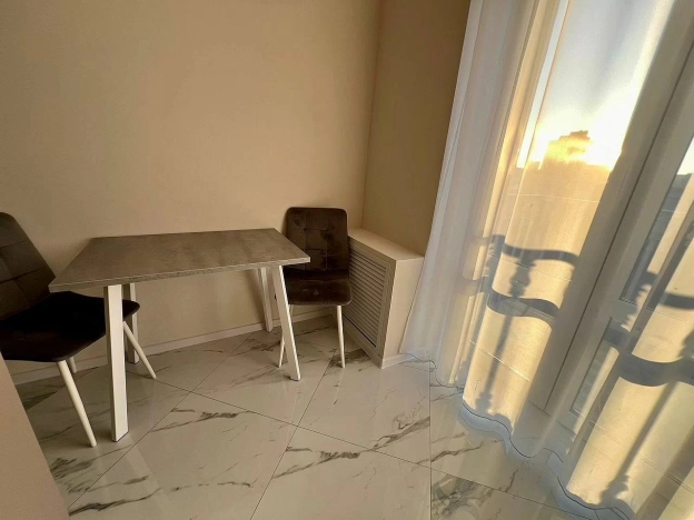 Купить однокомнатную квартиру в Ростовской области. Вариант № 9706184, 7, площадь -  квм, цена 8500000 рублей