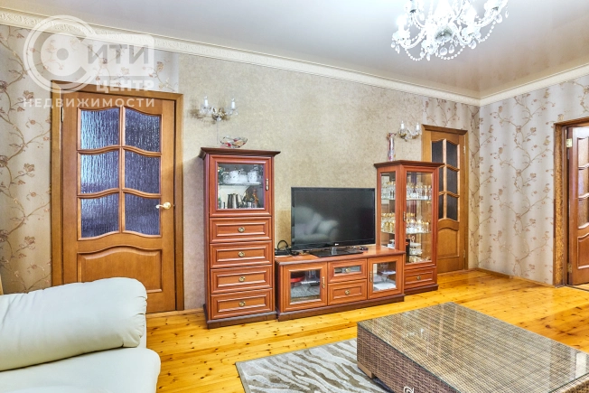 Купить дом в Воронеже. Вариант № 13626, 14, площадь -  квм, цена 23500000 рублей