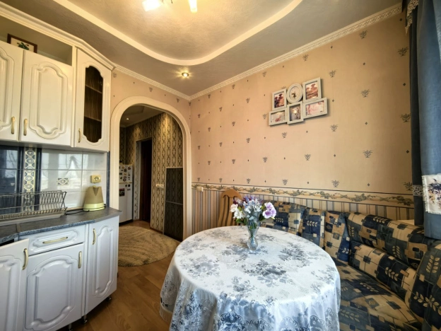 Купить двухкомнатную квартиру в Иванове. Вариант № 2833613, 9, площадь -  квм, цена 7100000 рублей