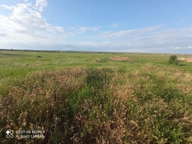 Купить земельный участок на улице Заречная в Республике Калмыкия. Вариант № 7946, 4, площадь -  квм, цена 600000 рублей