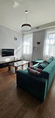 Купить трехкомнатную квартиру у метро Горьковская в Санкт-Петербурге. Вариант № 45669, 2, площадь -  квм, цена 30000000 рублей