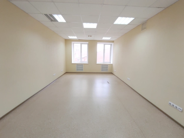 Купить коммерческую недвижимость в Омске. Вариант № 1889574, 13, площадь -  квм, цена 11900000 рублей