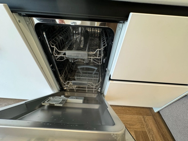 Купить двухкомнатную квартиру на улице Юрия Клыкова в Элисте. Вариант № 29497, 11, площадь -  квм, цена 7900000 рублей