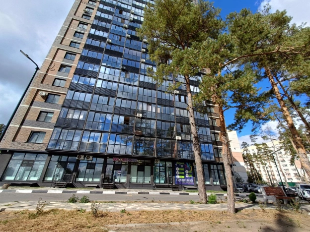 Купить однокомнатную квартиру на улице 9 Января в Воронеже. Вариант № 6615454, 20, площадь -  квм, цена 3750000 рублей