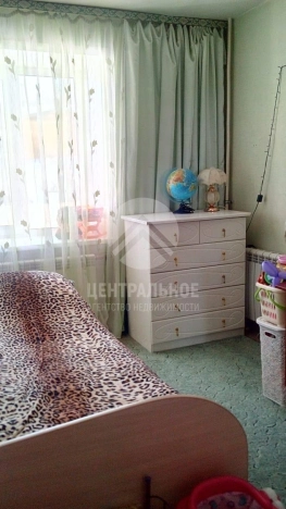 Купить трехкомнатную квартиру в ЦАО в Новосибирске. Вариант № 1528, 7, площадь -  квм, цена 5690000 рублей