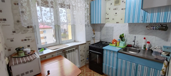 Купить квартиру в Тобольске. Вариант № 10212636, 5, площадь -  квм, цена 3400000 рублей