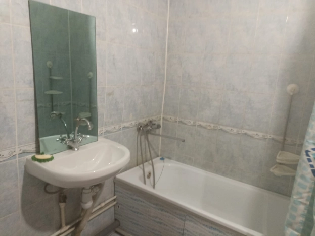 Купить квартиру в районе Заводский в Кемерове. Вариант № 48149, 19, площадь -  квм, цена 4850000 рублей