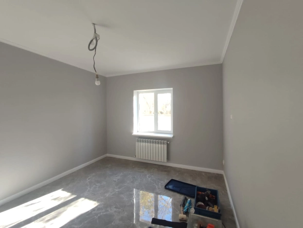 Купить дом в Элисте. Вариант № 8422725, 4, площадь -  квм, цена 7300000 рублей