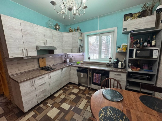 Купить дом на улице Белокаменная в Улан-Удэ. Вариант № 23658, 3, площадь -  квм, цена 5800000 рублей