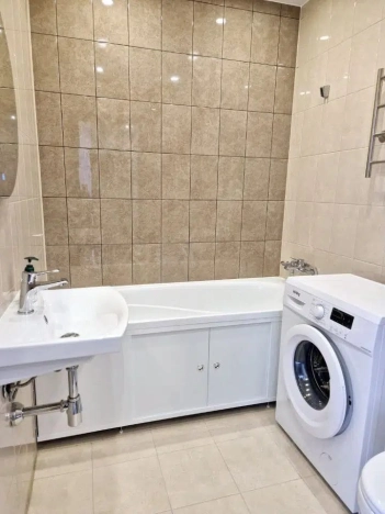 Купить квартиру в Москве. Вариант № 9900297, 7, площадь -  квм, цена 13600000 рублей