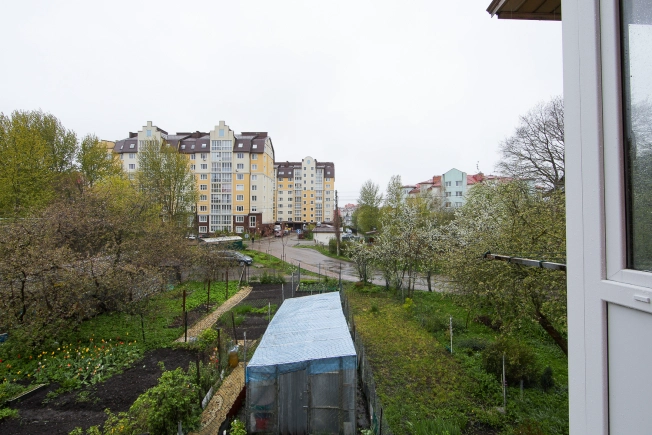 Купить трехкомнатную квартиру в Зеленоградске. Вариант № 8328, 27, площадь -  квм, цена 10500000 рублей