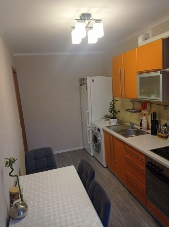 Купить однокомнатную квартиру в ЦАО в Новосибирске. Вариант № 8161745, 1, площадь -  квм, цена 5990000 рублей