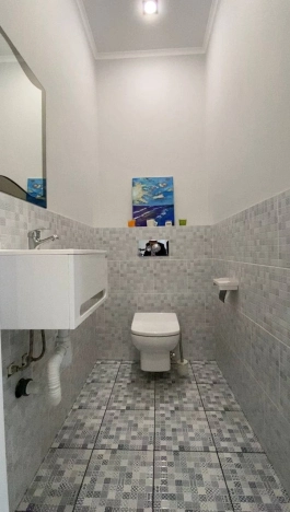 Купить дом в Микрорайоне Прометей, Октябрьский в Октябрьском. Вариант № 10335316, 18, площадь -  квм, цена 15900000 рублей