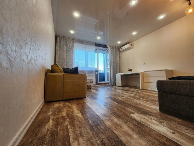 Купить квартиру в Москве. Вариант № 9281985, 8, площадь - квм, цена 14200000 рублей