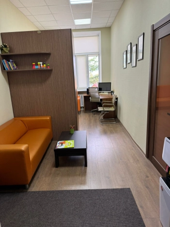 Купить офисы в Сыктывкаре. Вариант № 9806549, 8, площадь -  квм, цена 3700000 рублей