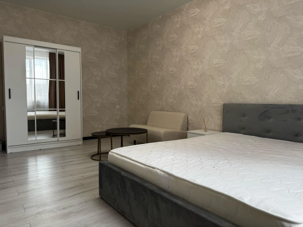 Купить однокомнатную квартиру в районе Кировский в Ростове-на-Дону. Вариант № 45633, 3, площадь -  квм, цена 6800000 рублей