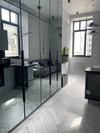 Купить квартиру в ЦАО в Москве. Вариант № 5342833, 10, площадь -  квм, цена 16480000 рублей