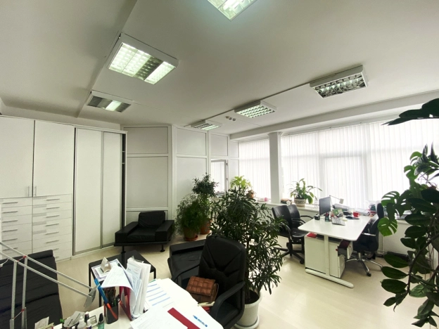 Купить офисы в Омске. Вариант № 3332270, 7, площадь -  квм, цена 7966000 рублей