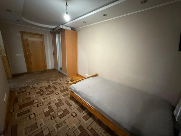 Купить трехкомнатную квартиру в Пушкине. Вариант № 1519079, 4, площадь -  квм, цена 6500000 рублей