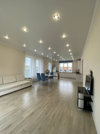 Купить дом в Микрорайоне Прометей, Октябрьский в Октябрьском. Вариант № 10335316, 1, площадь -  квм, цена 15900000 рублей