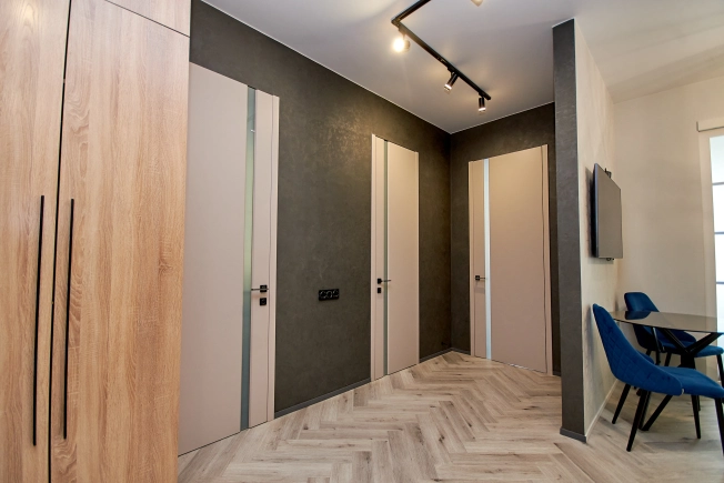 Купить трехкомнатную квартиру на улице Жилмассив в Новосибирской области. Вариант № 8926776, 16, площадь -  квм, цена 16500000 рублей