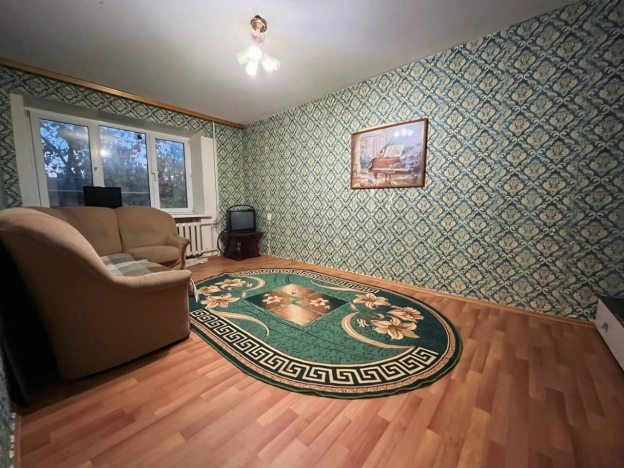 Купить однокомнатную квартиру в Калужской области. Вариант № 5446362, 2, площадь -  квм, цена 2570000 рублей