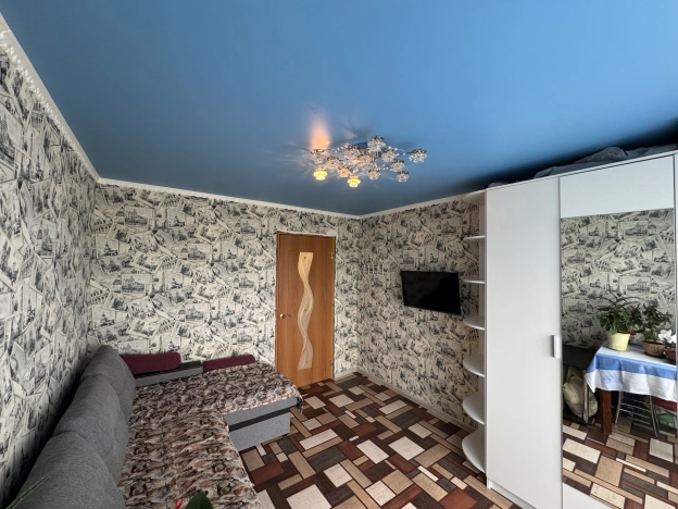 Купить квартиру на вторичке на улице Молодёжная в Пензенской области. Вариант № 56150, 6, площадь - квм, цена 1900000 рублей