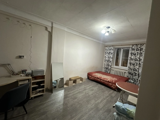 Купить однокомнатную квартиру в Волгограде. Вариант № 9436452, 1, площадь -  квм, цена 3200000 рублей