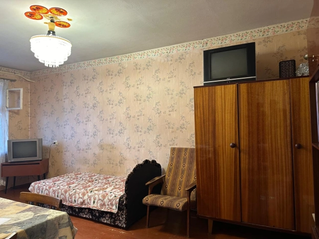 Купить трехкомнатную квартиру в Сыктывкаре. Вариант № 23161, 3, площадь -  квм, цена 4000000 рублей